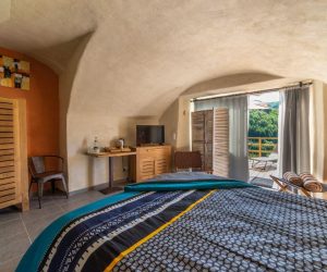 chambre terracotta-avec-vue-sur-la-vallee