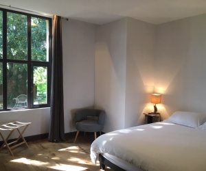 Sous l’ombre du tilleul – chambre Henri Bachelin